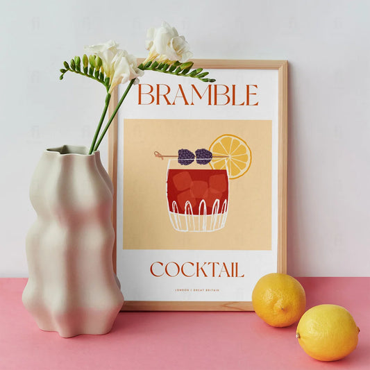 Plakat "Bramble" - Elegancka Grafika z Koktajlem
