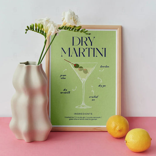 Plakat "Dry Martini" - Minimalistyczna Grafika z Koktajlem