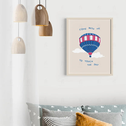 Plakat "Dotknij Nieba" - Inspirująca Grafika z Balonem