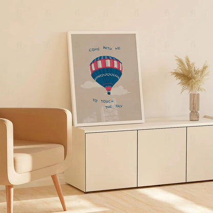Plakat "Dotknij Nieba" - Inspirująca Grafika z Balonem