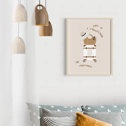 Plakat "Kolekcja Chwil" - Grafika z Cytatem i Aparatem