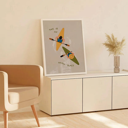 Plakat "Moje Szczęśliwe Miejsce" - Grafika z Kajakiem i Cytatem