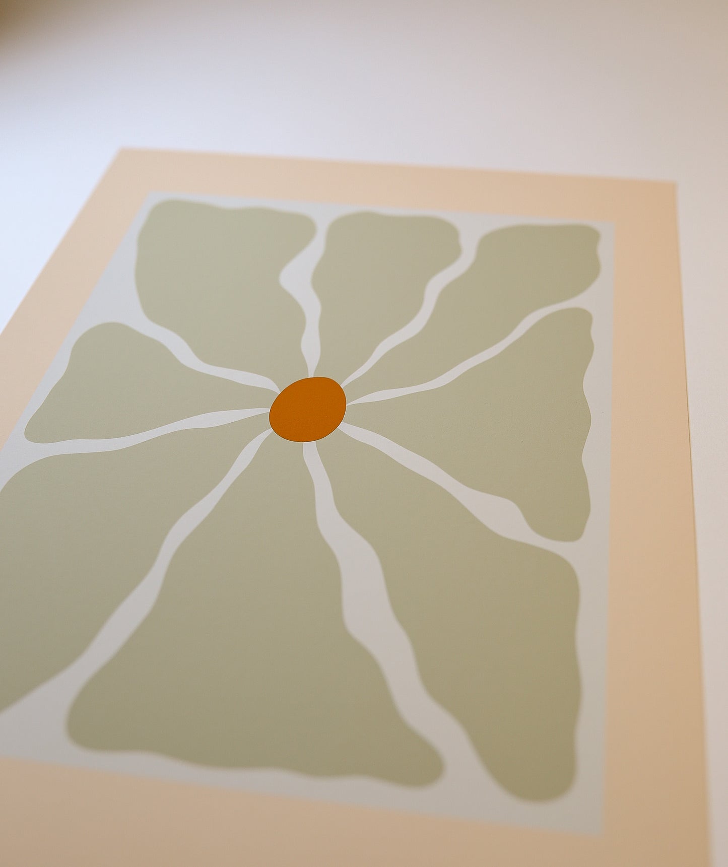 Plakat "Spokojny Kwiat" - Minimalistyczna Grafika - Outlet
