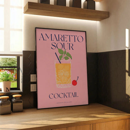 Plakat "Amaretto Sour" - Grafika z Klasycznym Koktajlem